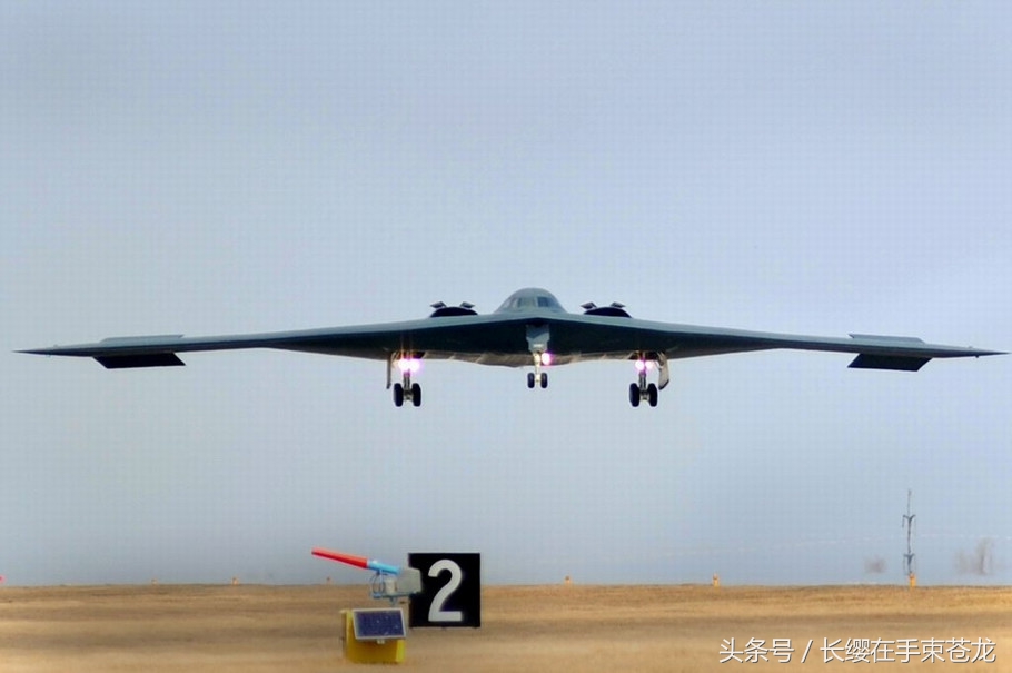 美軍B系列轟炸機(jī)，戰(zhàn)略威懾的空中巨無(wú)霸