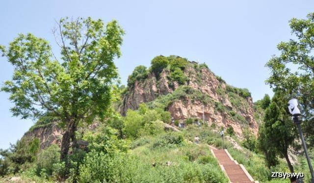 愚公論壇報(bào)道，游山玩水勝過(guò)移山，自然美景的奇妙之旅探索