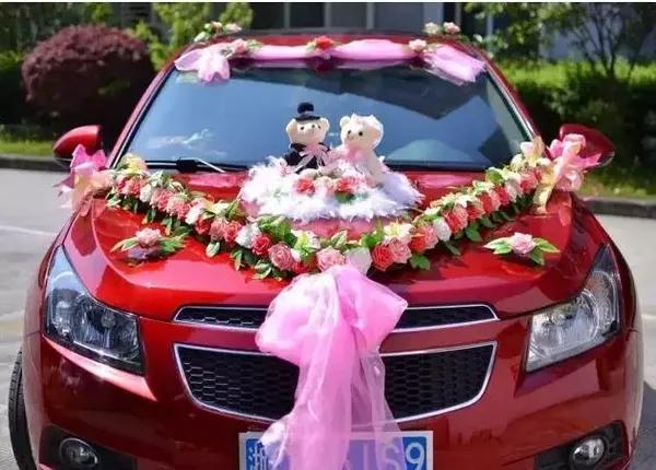 最新婚車車型盤點(diǎn)，為你的婚禮增添光彩——十一月婚車市場漲價趨勢