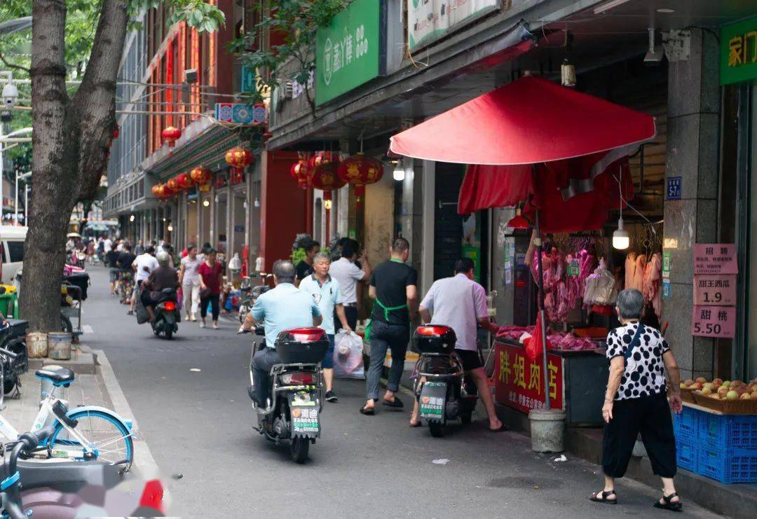 紐約隱秘小巷特色小店魅力之旅，疫情新篇章下的獨(dú)特魅力與最新信息表