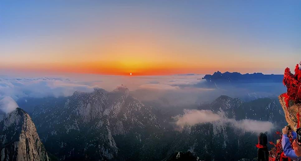 揭秘華山最新動(dòng)態(tài)，11月5日游客人數(shù)與獨(dú)特小店探索之旅！