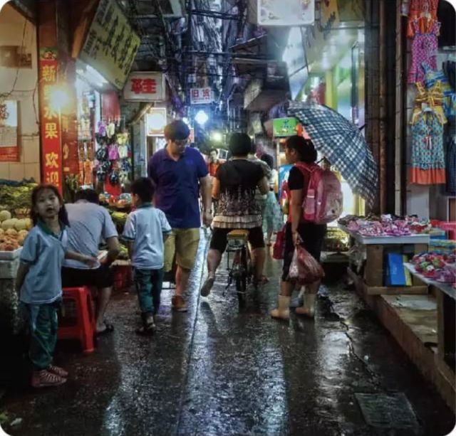 十一月魔法日，原創(chuàng)頭像塌圈新風(fēng)尚與巷弄深處的獨特小店探秘